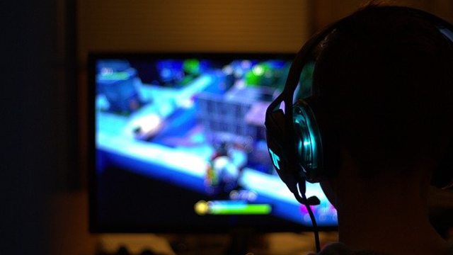 Jogar online exige mesmo muita banda de internet?